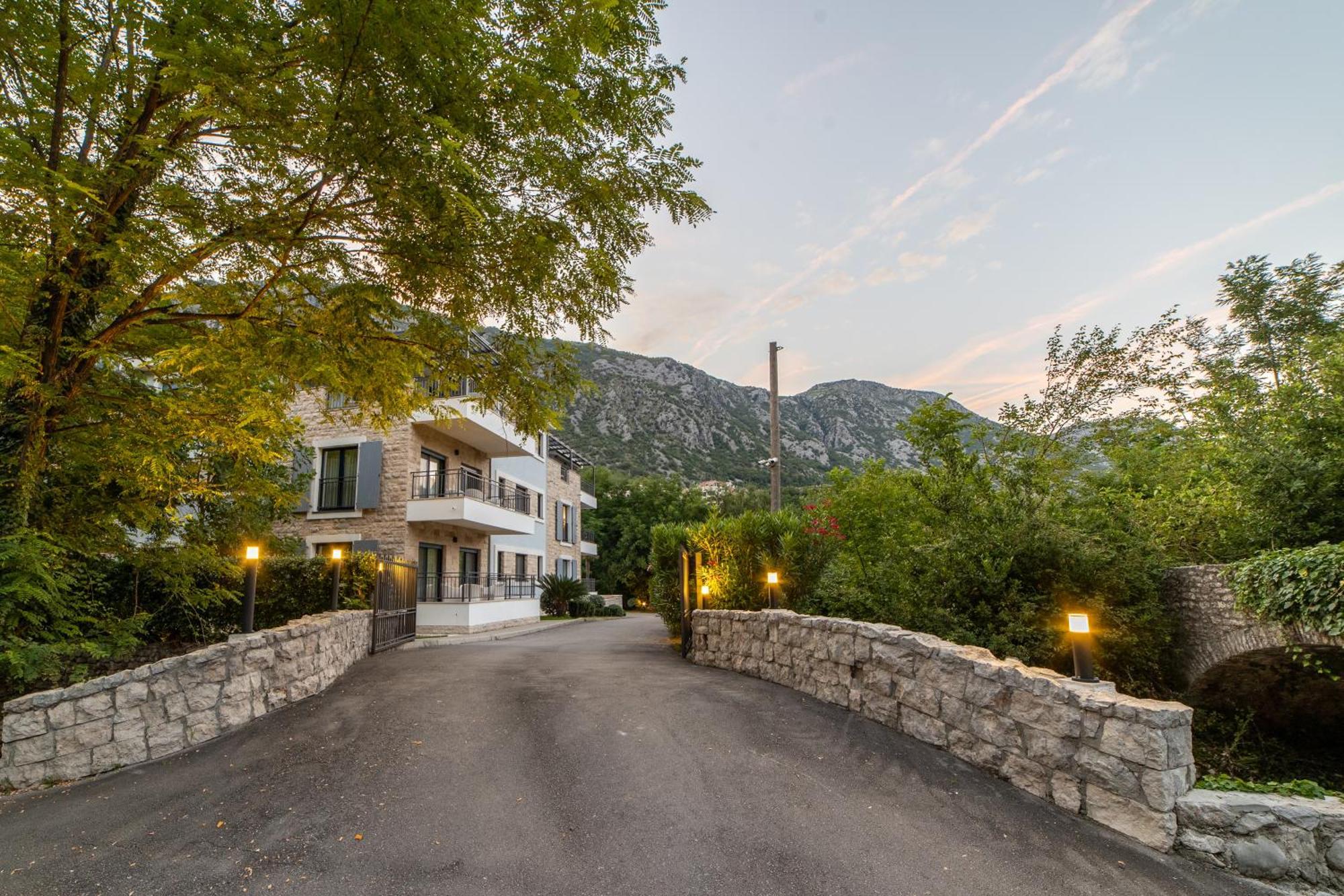 Green Bay Apartments Morinj Kotor Exterior foto